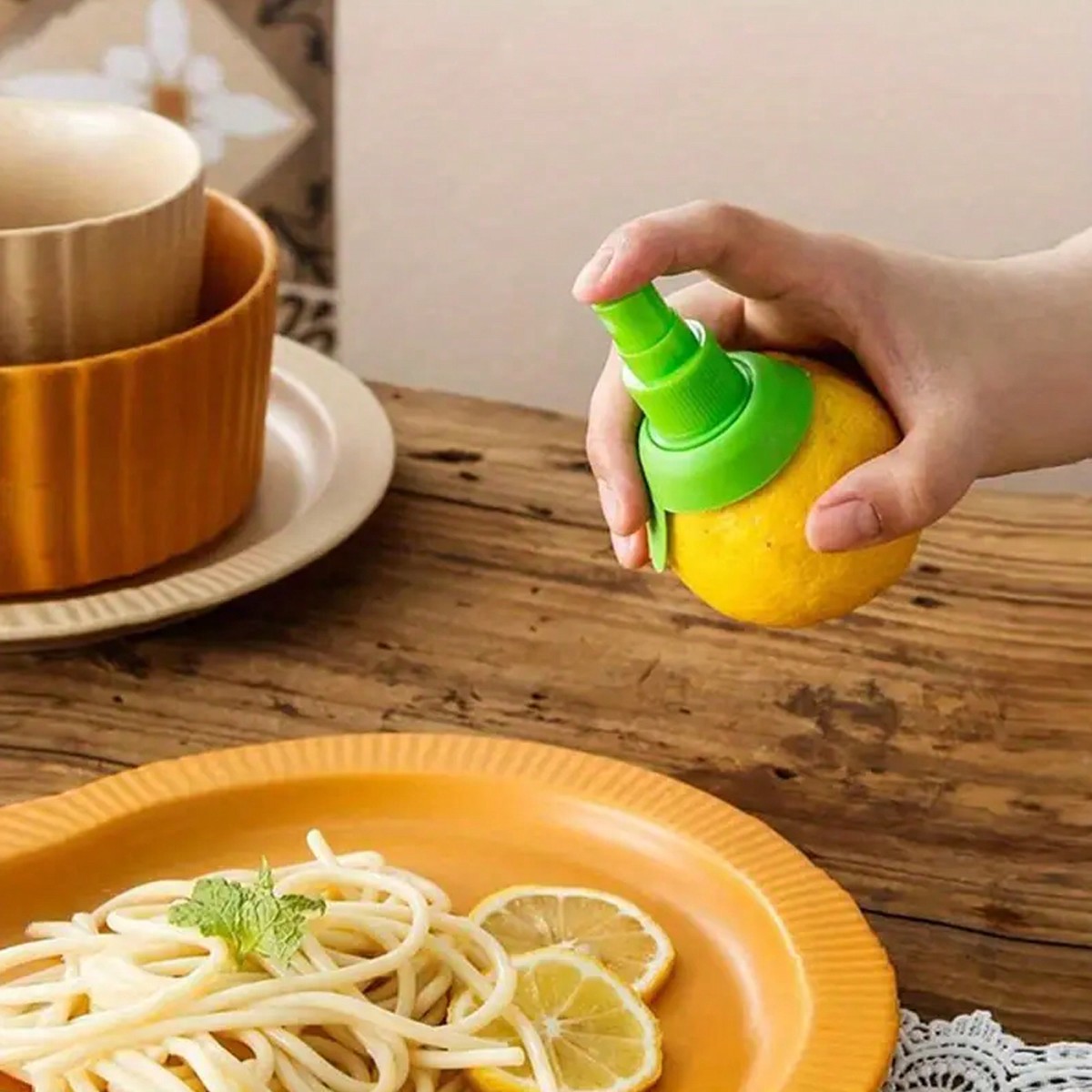 1pc, Mini Lemon Juice Squeezer - Citrus Juicer Bar 리뷰 및 가격