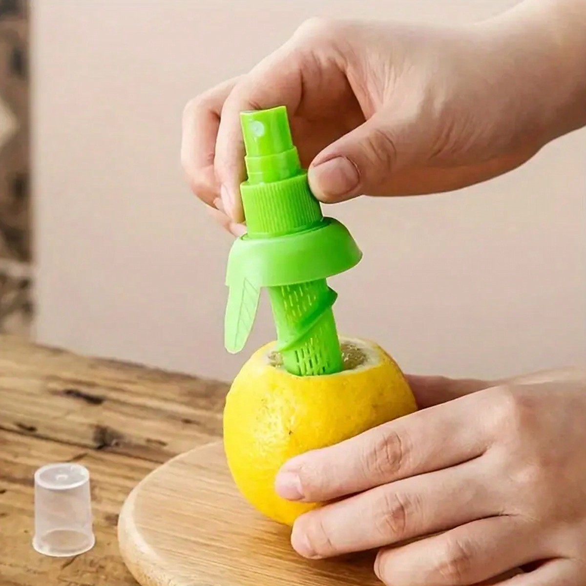 1pc, Mini Lemon Juice Squeezer - Citrus Juicer Bar 리뷰 및 가격