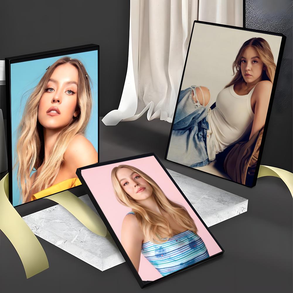Actor S-Sydney Sweeney Poster  - Home Bar Sydney 리뷰 및 가격