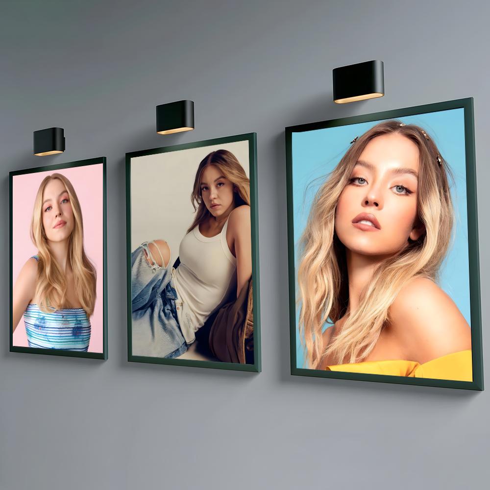 Actor S-Sydney Sweeney Poster  - Home Bar Sydney 리뷰 및 가격