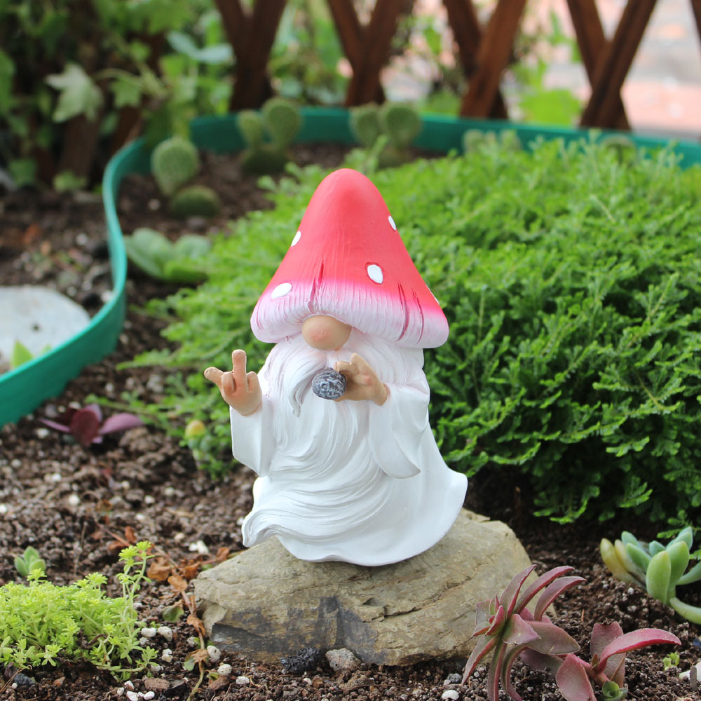 Mushroom Smoking Gnomes Funny  - Home Bargains 리뷰 및 가격